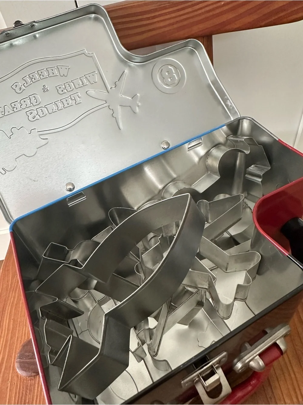 Williams-Sonoma Wheels Wings & Other Great Things Cookie 8 Cutters 2005